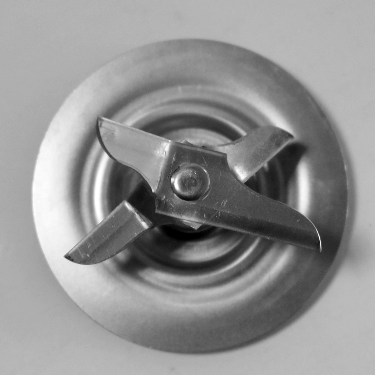 Deli Blender 10-Speed 42 Oz LKM-5510 PB